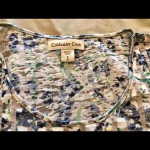 Women’s Sleeveless Shirt